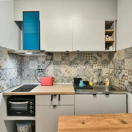 Flats With Parking Appartement *