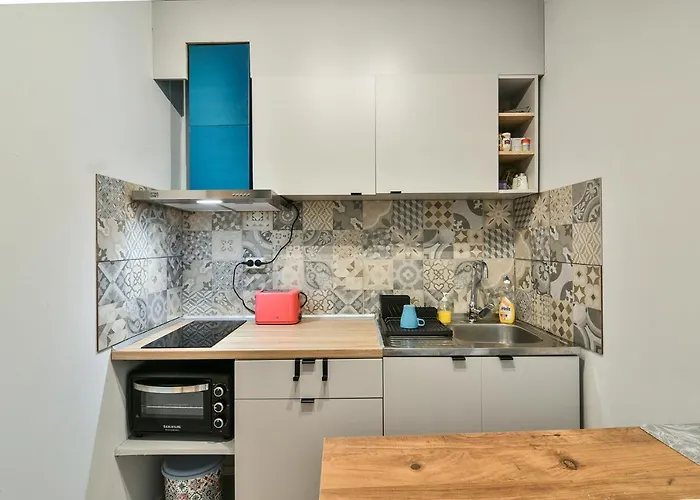 Flats With Parking Apartment *