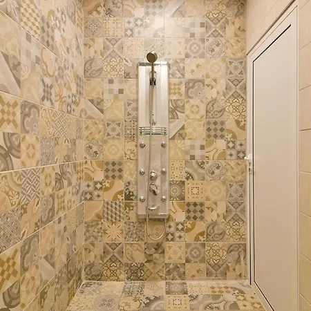 Flats With Parking דירה