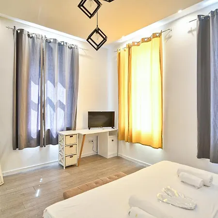 Flats With Parking דירה