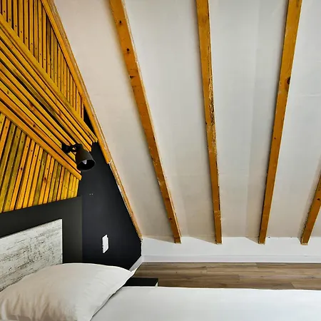 Flats With Parking דירה