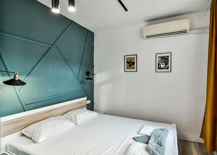 Flats With Parking Appartement