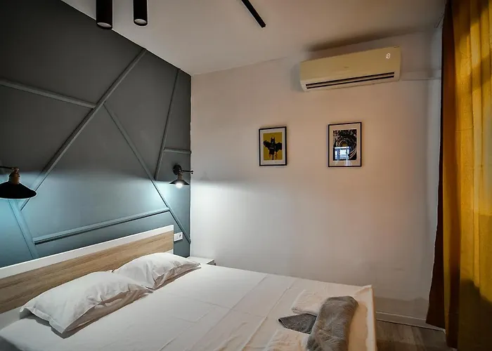 Flats With Parking Appartement